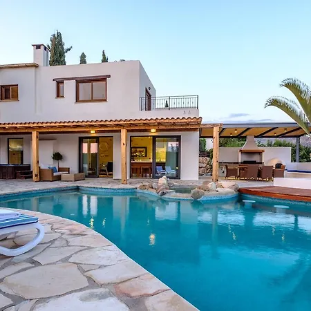 Palati Villa Peyia